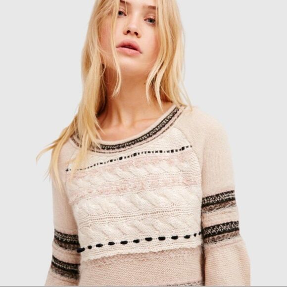 FREE PEOPLE Craft Time Sweater HUGE DRAMATIC Sleeves XS OVERSIZED can fit S M - Picture 7 of 15